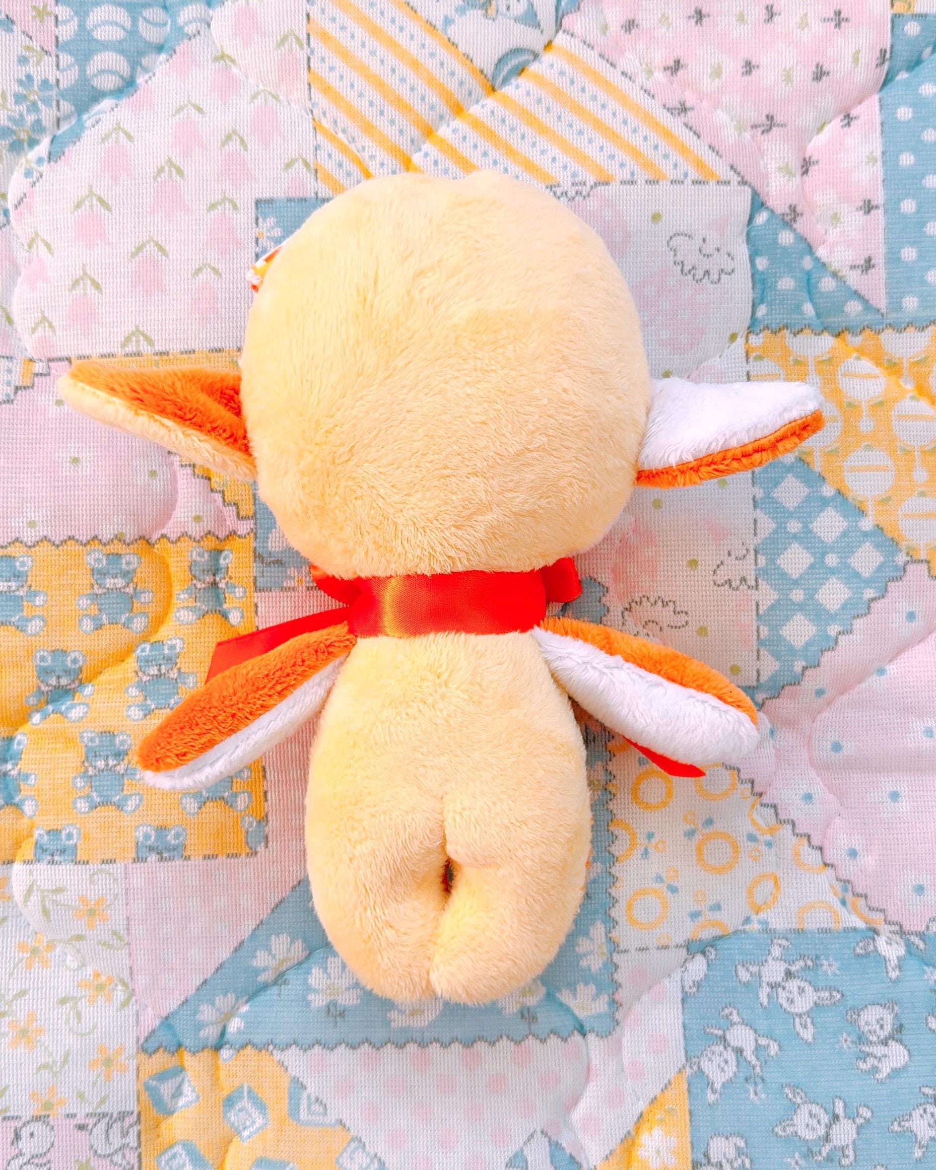 キッチュなパステルカラーのピエロ、人形、ヴィンテージ風、手作り