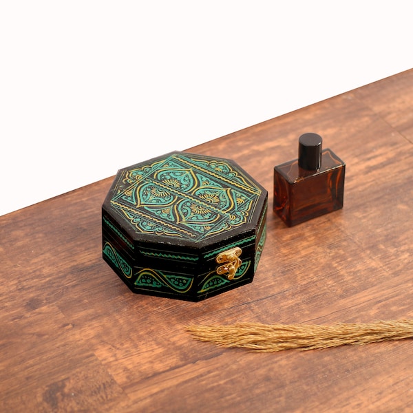 Round Jewelry Travel Case - Vintage Jewelry Organizer Box, Unique Trinket Box for Girls Women Ladies, Wooden Keepsake Box