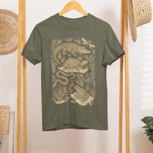 Swamp Creatures Comfort Colors T-Shirt Vintage Nature Animal Graphic Tee Wildlife Sketch Frog Alligator Snake Turtle Outdoors Shirt