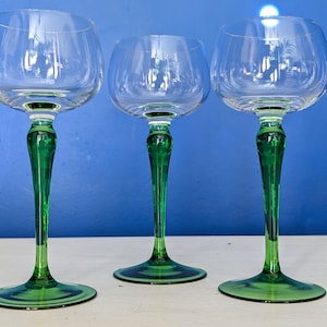 Vintage Luminarc Emerald Green Hock Wine Glasses – Set of 3 | Mid-Century French Glassware