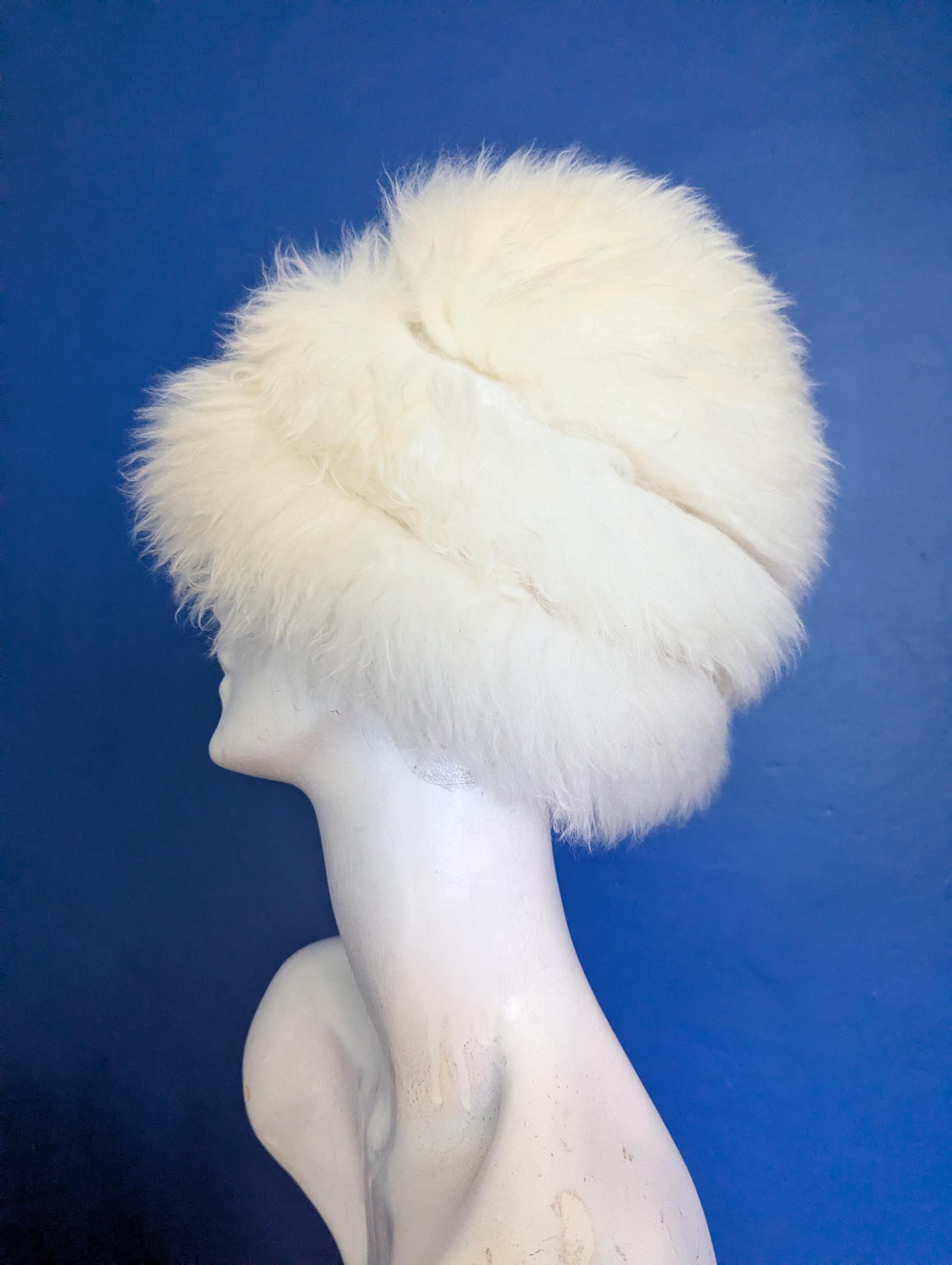 1960s White Fur Hat - Etsy Australia display picture 3