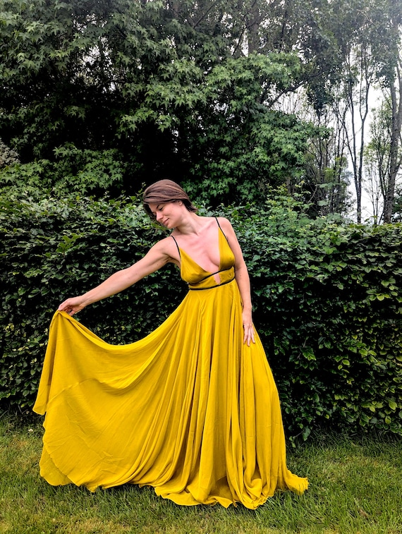 topshop yellow beaded dress Vintage Mustard Chiffon Maxi JULY_SALE Boston Restaurant to Host Color:1 Magic The Topshop contrast print