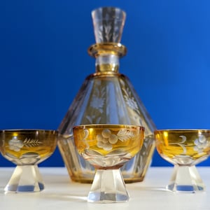 Rare Karl Palda Art Deco Decanter Set – 1930s Bohemian Glass in Amber Yellow with Floral Etching