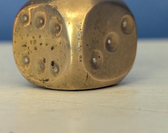 Massiver Messing Würfel Briefbeschwerer - Mid Century Schreibtischschmuck