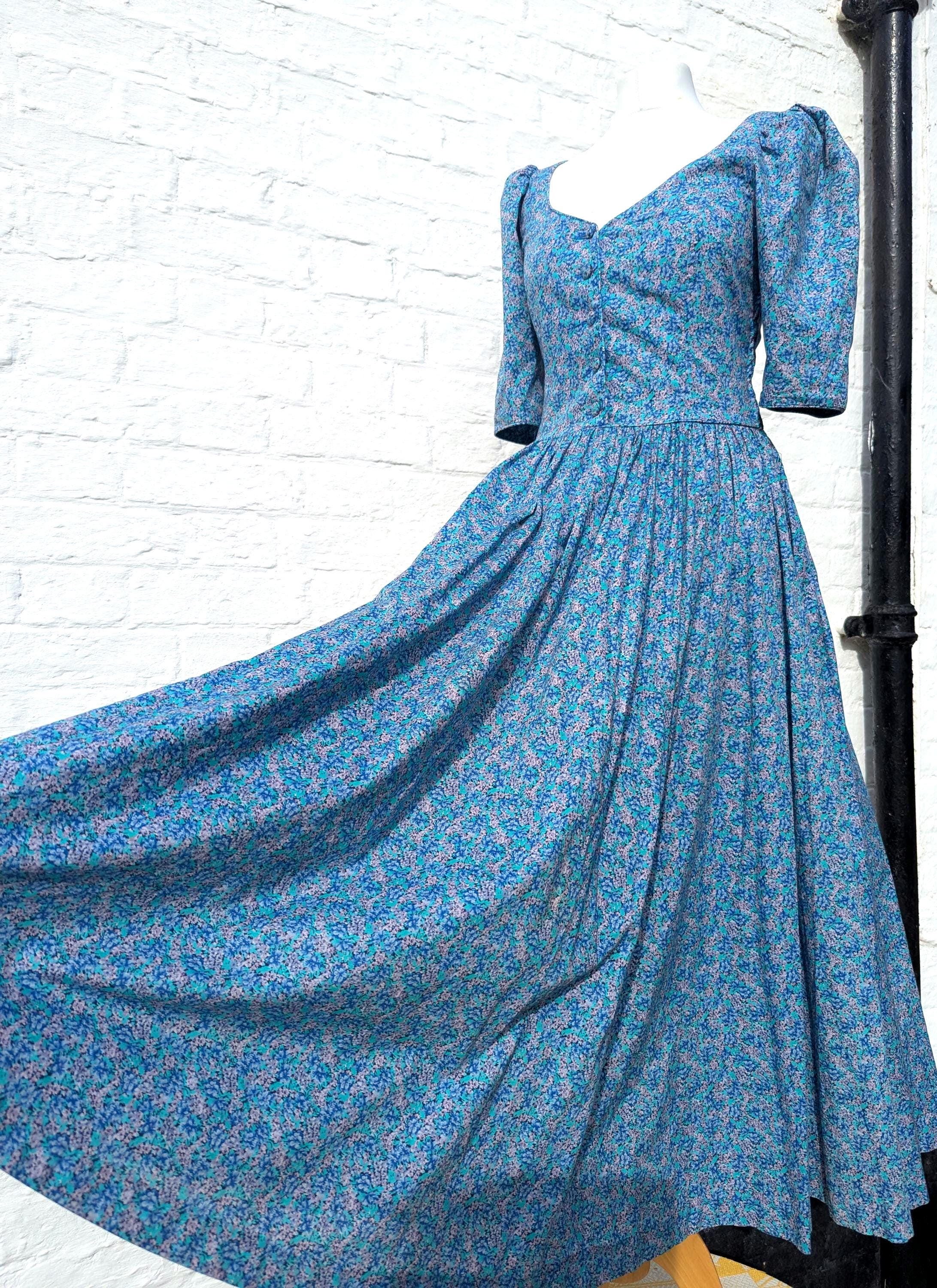 Vintage laura ashley - Etsy 日本