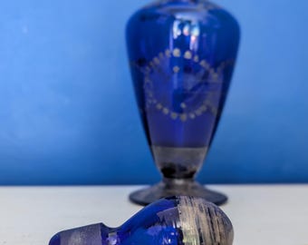 ヴィンテージ コバルトブルー ガラス デキャンタ：シルバー