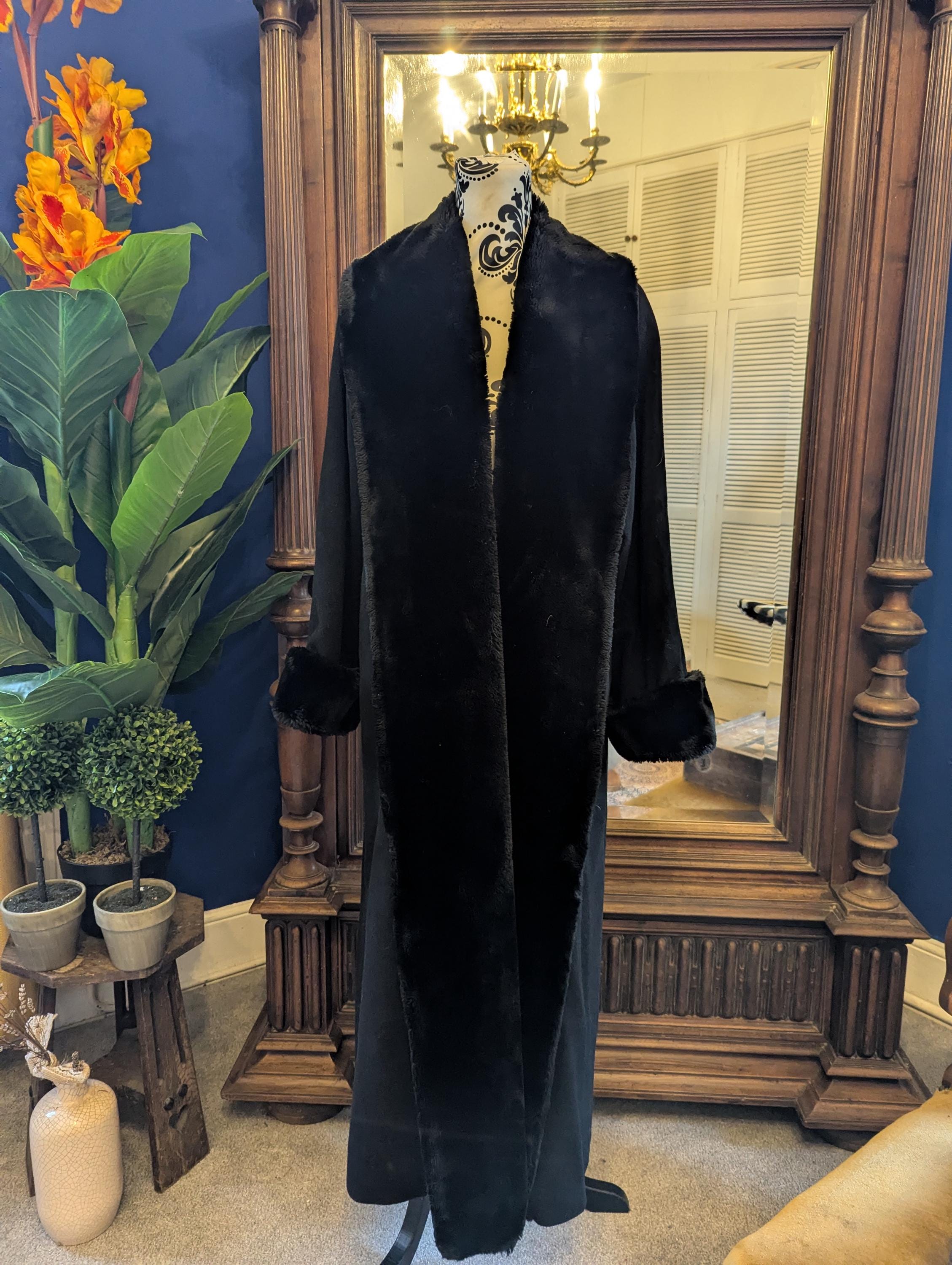Black Funeral Coat - Etsy Norway