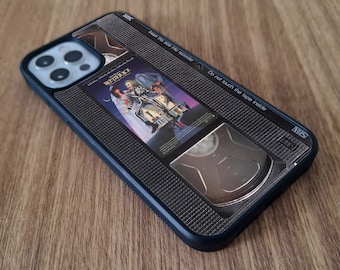 Cassette VHS Beetlejuice Betelgeuse Star Movie Poster Snapback Rubber Phone Cover pour iPhone et Samsung - Cadeau