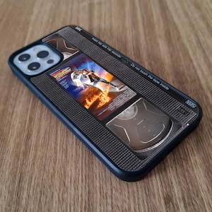 1985 VHS Back to the Future Classic Movie Poster Stylish Snapback Rubber Phone Cover for iPhone & Samsung - Gift