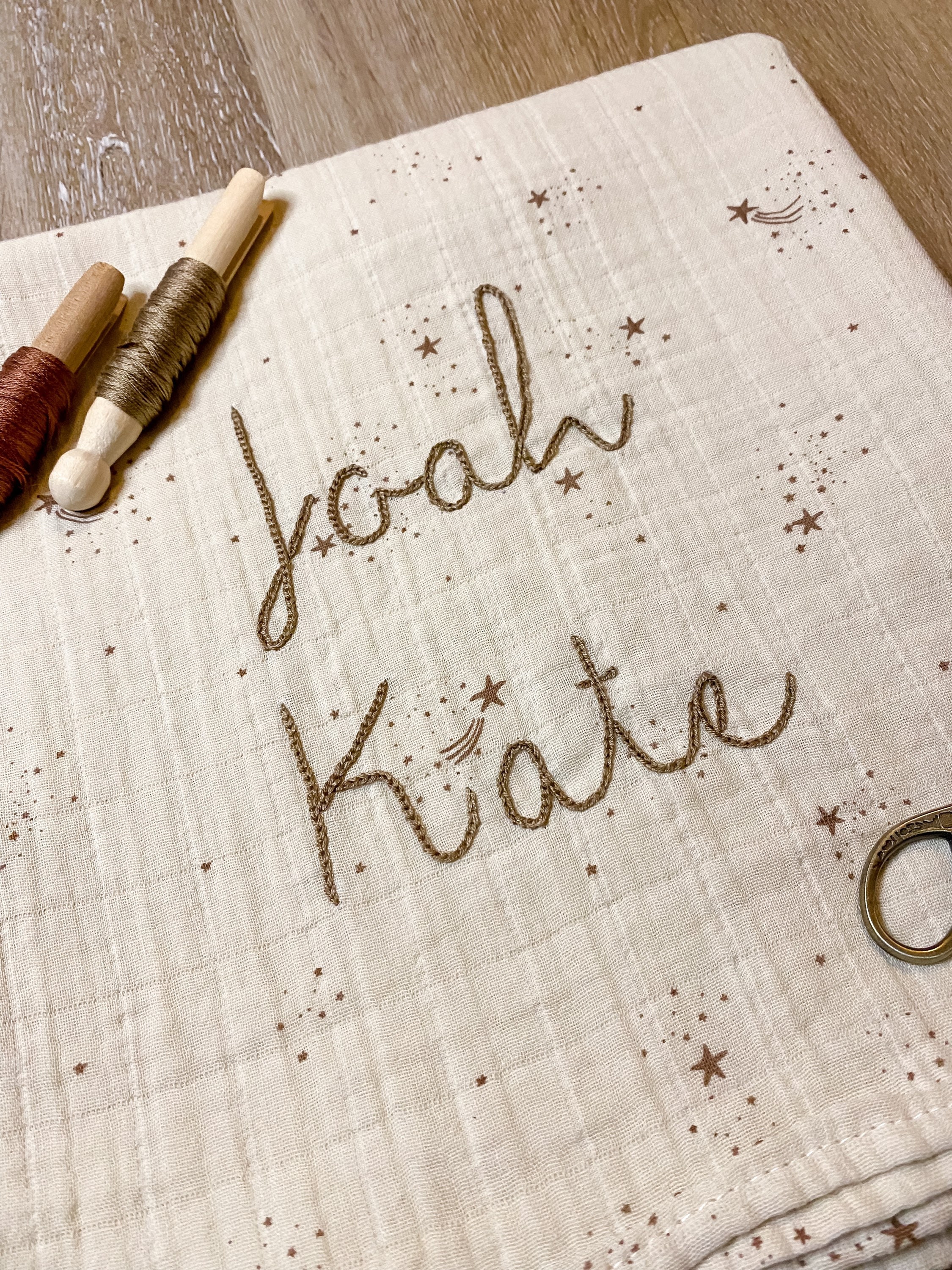 Personalized Hand Embroidered Baby Swaddle | organic cotton swaddle | baby gift | baby blanket | name announcement | newborn photos | muslin