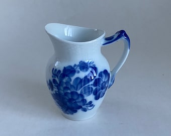 Blå blomster jug handpainted small cream jug royal copenhagen