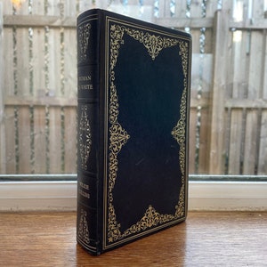 Vintage 1970’s The Woman In White By Wilkie Collins