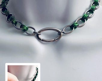 GREEN Chainmail Choker Necklace with Oval Spring-Locking O-Ring and Green Accent Rings Handmade Stainless Steel