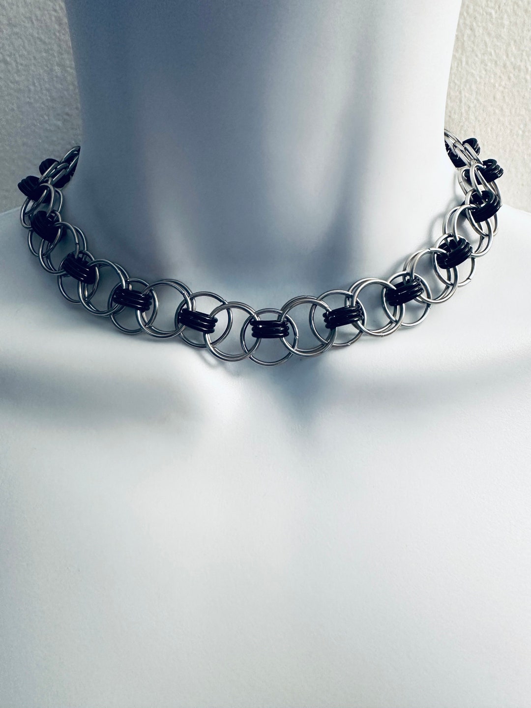 BLACK WEAVE Chainmail Choker Necklace Weave Pattern With Black Accent