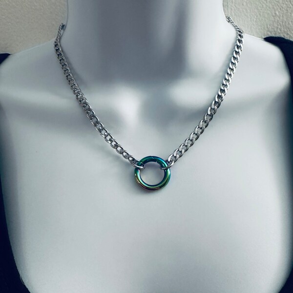 RAINBOW Spring-Lock O-Ring on a Stainless Steel Flat Cuban Link Chain 18” Choker Necklace