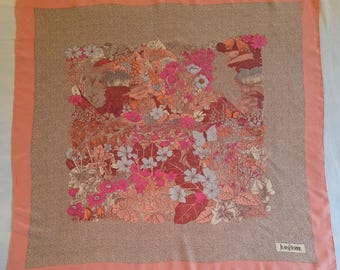 Jean Pierre Vintage Silk Crepe Scarf Hand Hemmed 86 x 83 cm in very good condition