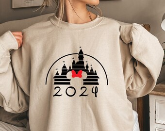 Disney Castle Sweatshirt, Disney Family Sweatshirt, Disney Vintage, Retro Disney Apparel, Disney Park Hoodie, Castle Hoodie, Disney Castle