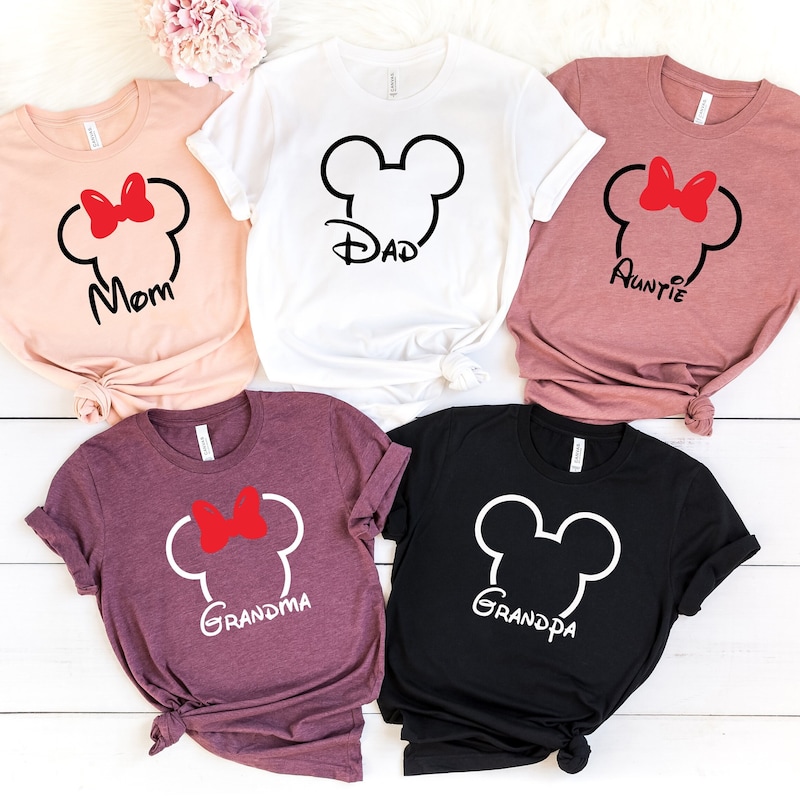 Mouse Characters Great Family Women's T-Shirt - Regular Fit Short Sleeve Graphic Tee