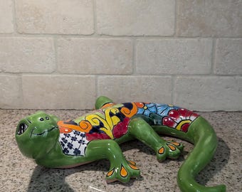 New Talavera Style Lizard Gecko Green Light Ceramic Pottery Western Wall Decor Hand Made Hand Painted Mexico Free Shipping