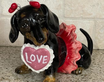 Nueva figura de perro salchicha sin caja, falda tutú con forma de corazón de San Valentín con orejas de primavera, envío gratis