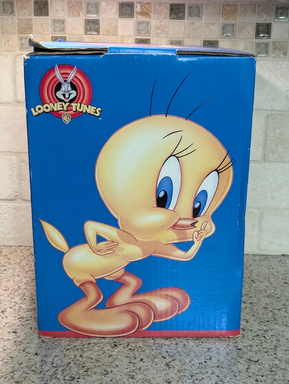 New in Box Vintage Tweety Bird Ceramic Cookie Jar Warner Brothers