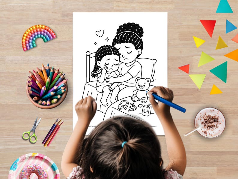 Puede incluir: Una p&aacute;gina para colorear en blanco y negro que muestra a una madre consolando a su hijo en la cama. El ni&ntilde;o est&aacute; llorando y la madre lo abraza. Hay suministros m&eacute;dicos en la mesita de noche, incluyendo un medidor de glucosa en sangre y un oso de peluche.