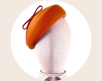 Women’s Orange Wool Felt Beret – Perching Sculptural Hat for Winter, Handmade in Germany