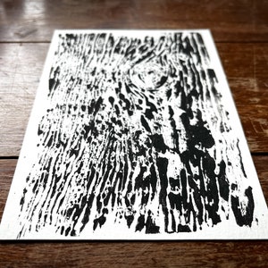 Handgedruckte Linolschnitt Postkarte - Motiv Birke auf nachhaltigem Papier, Grußkarte, Linoldruck