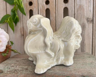 Small French ceramic Tonkinese dog