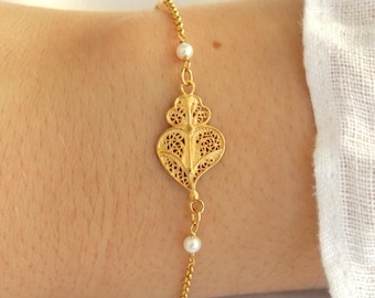 Viana's Heart Bracelet • Portuguese Filigree Pearl Bracelet • 24k Gold Plated / 925 Sterling Silver • Portuguese Jewelry • Gift for Her