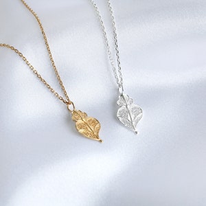 Tiny Viana's Heart Necklace Portuguese Filigree Necklace 24k Gold Plated / 925 Sterling Silver Delicate Viana Chain Necklace image 4