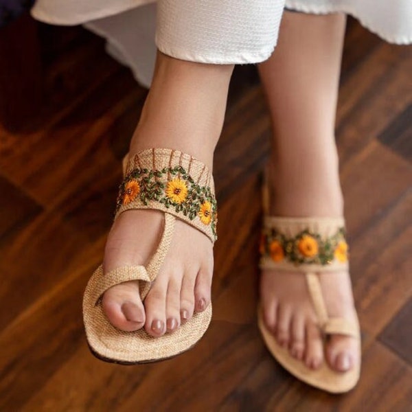 kolhapuri chappal jeans