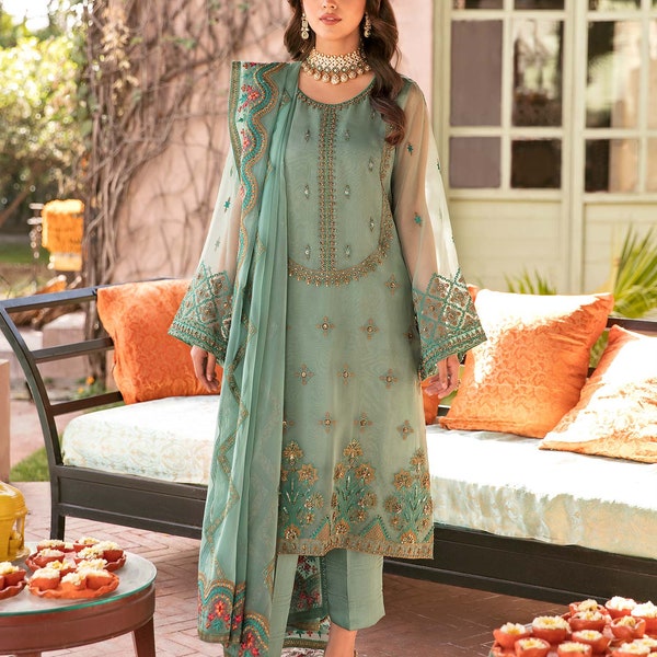 how to wear shawl on shalwar kameez female