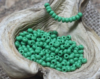 8/0 Green Czech Glass Seed Bead (10g) (B0110), Opaque Green seed beads, Size 8 seed beads, 8/0 Green seed bead, Opaque Green glass beads