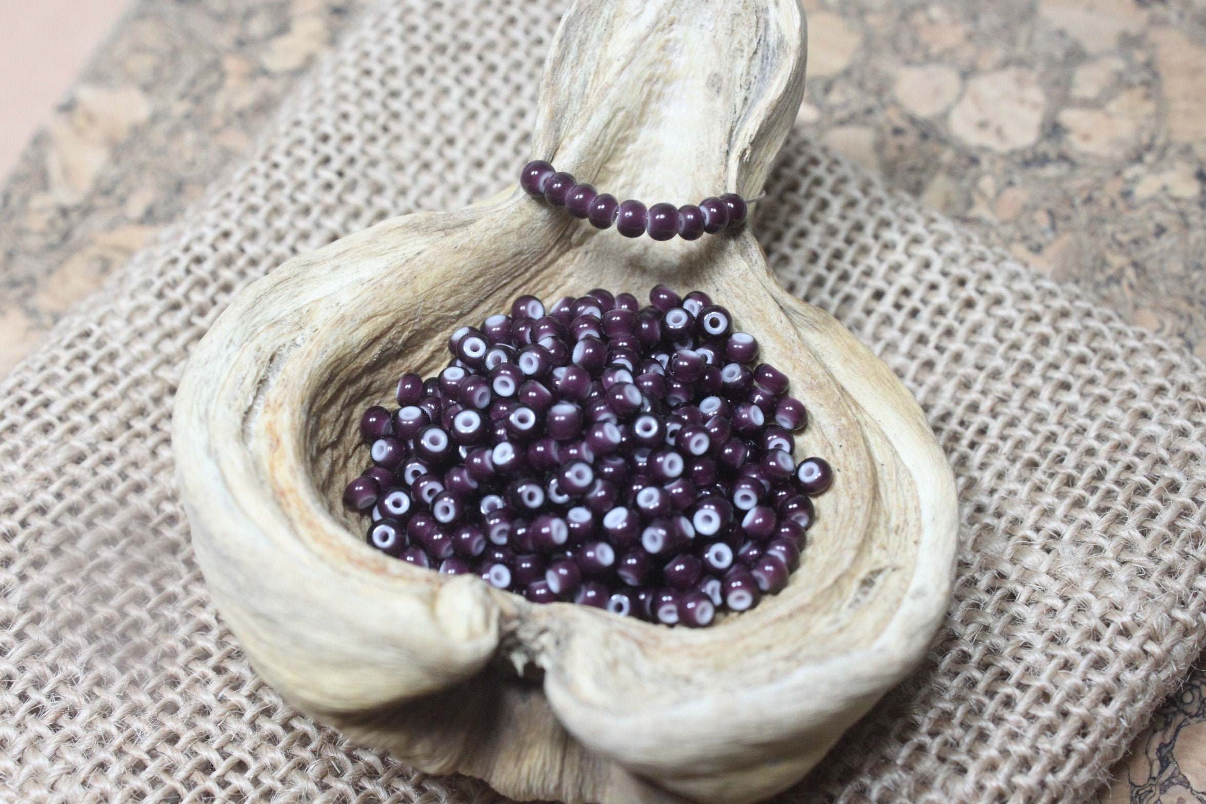 8/0 Purple White Heart Czech Glass Seed Beads (10g) (B0305), Purple seed beads, 8/0 purple seed beads, white heart purple seed beads, purple