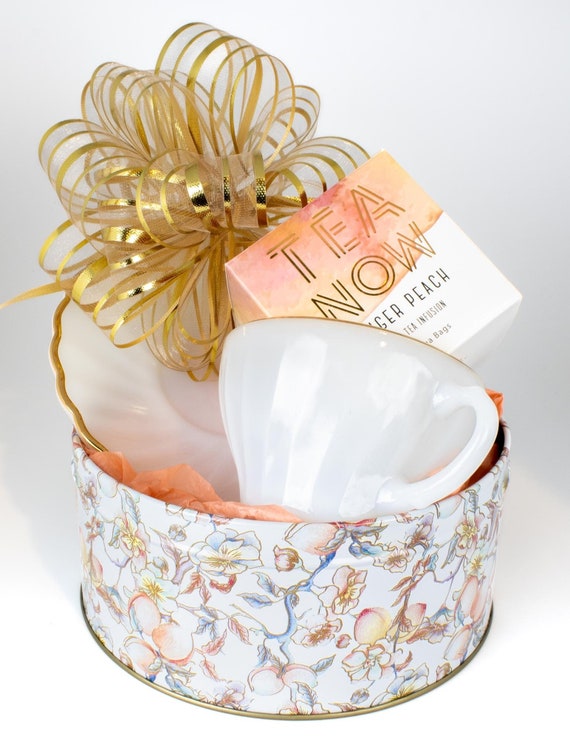 Tea Cup Set Gift Basket, Vintage Teacup & Saucer Gift, Vintage Gift for Tea  Lovers, Vintage Tea Gift Set 
