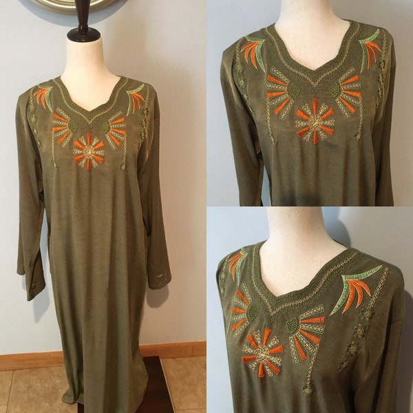 Vintage 1970's Embroidered Kaftan Size Large- Large Extra Large Green Orange Dress Vintage 70's Dress Woodstock Dress Vintage Green Dress