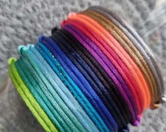 Satijnkoordarmbandjes stringbracelets waterproof verstelbare armbandjes