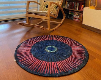 Vintage Turkish Kilim Round Rug: Ethnic Cotton Circle Rug
