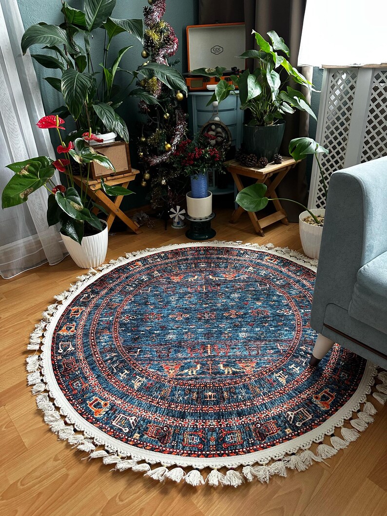 Round Persian Style Rug: Vintage Cotton Kilim with Tassels image 3
