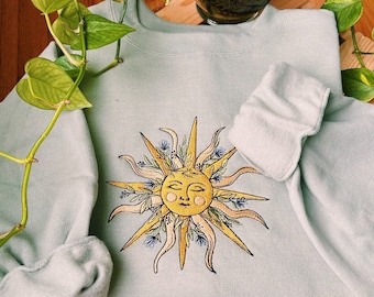 Sage Floral Sun Embroidered Crewneck - Unisex Embroidered Fleece Pullover - Custom Crewneck - Embroidered Sweatshirt - Cottagecore Celestial
