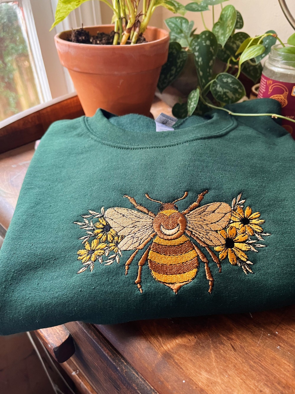 Green Floral Bumble Bee Embroidered Crewneck - Unisex Embroidered Pullover - Custom Crewneck - Embroidered Sweatshirt - Hippie Boho Apparel