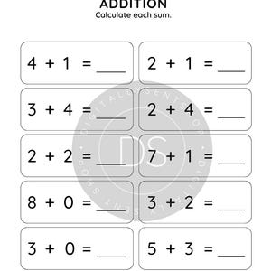 Może przedstawiać: Czarno-biały arkusz edukacyjny z tytułem ADDITION i poleceniem Calculate each sum. Zawiera dziesięć zadań matematycznych w dw&oacute;ch kolumnach, w tym 4+1, 2+1, 3+4, 2+4, 2+2, 7+1, 8+0, 3+2, 3+0 oraz 5+3 z pustymi liniami na wyniki.