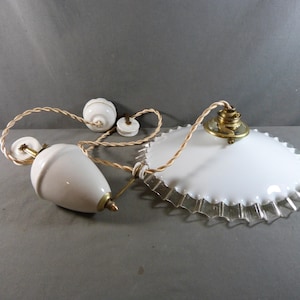 Porcelain rise and fall with its white opaline lampshade ca. 1920&#39;s