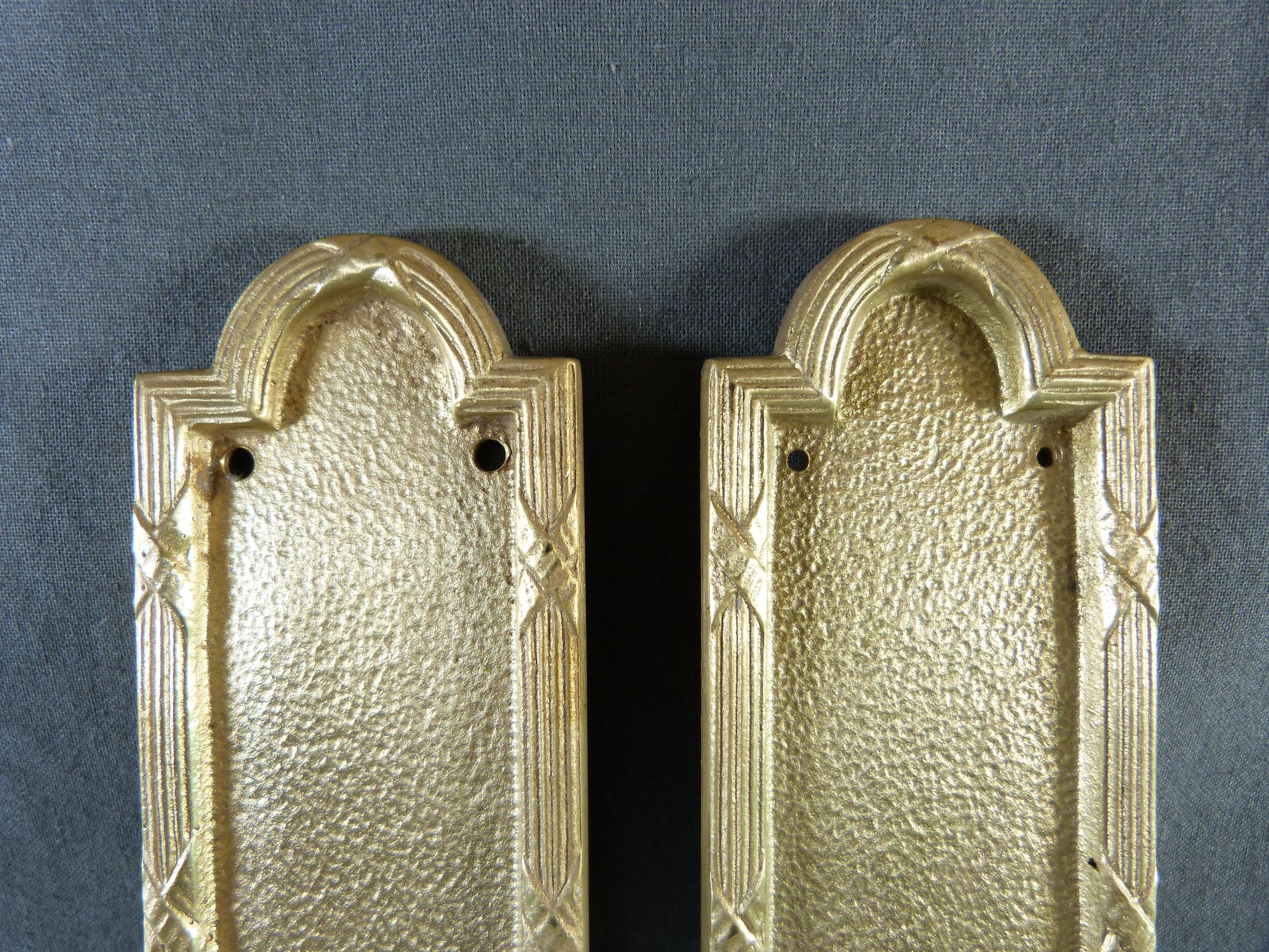 Paire de Plaques de propreté en bronze massif avec trou de serrure et de poignée style Louis XVI, plaque de porte 27 cm - France