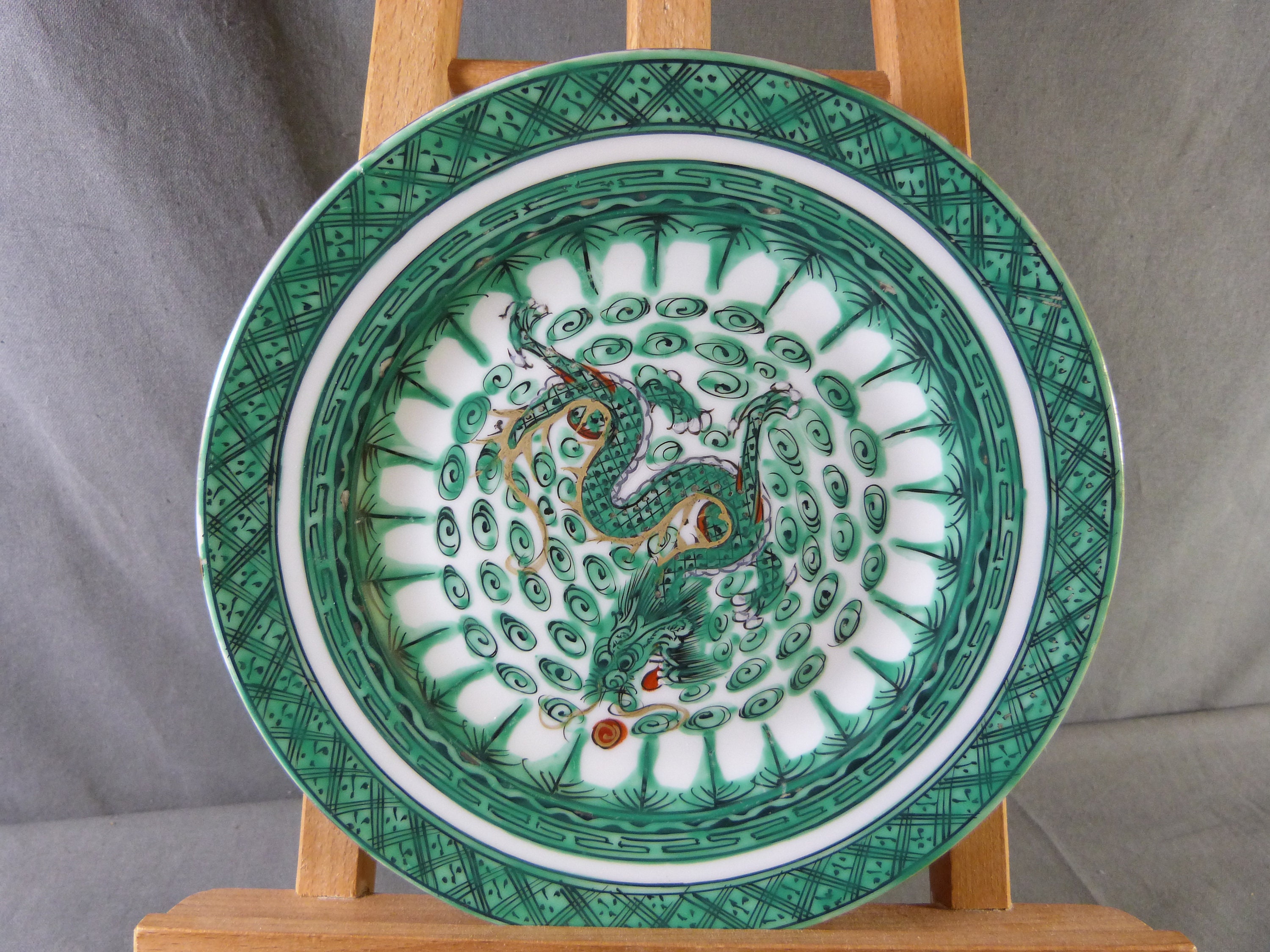 ✨Cartier mini plate 龍　Dragon✨ CARTIER DRAGON MYSTERY WATCH WHITE GOLD – AN LUXURY WATCHES