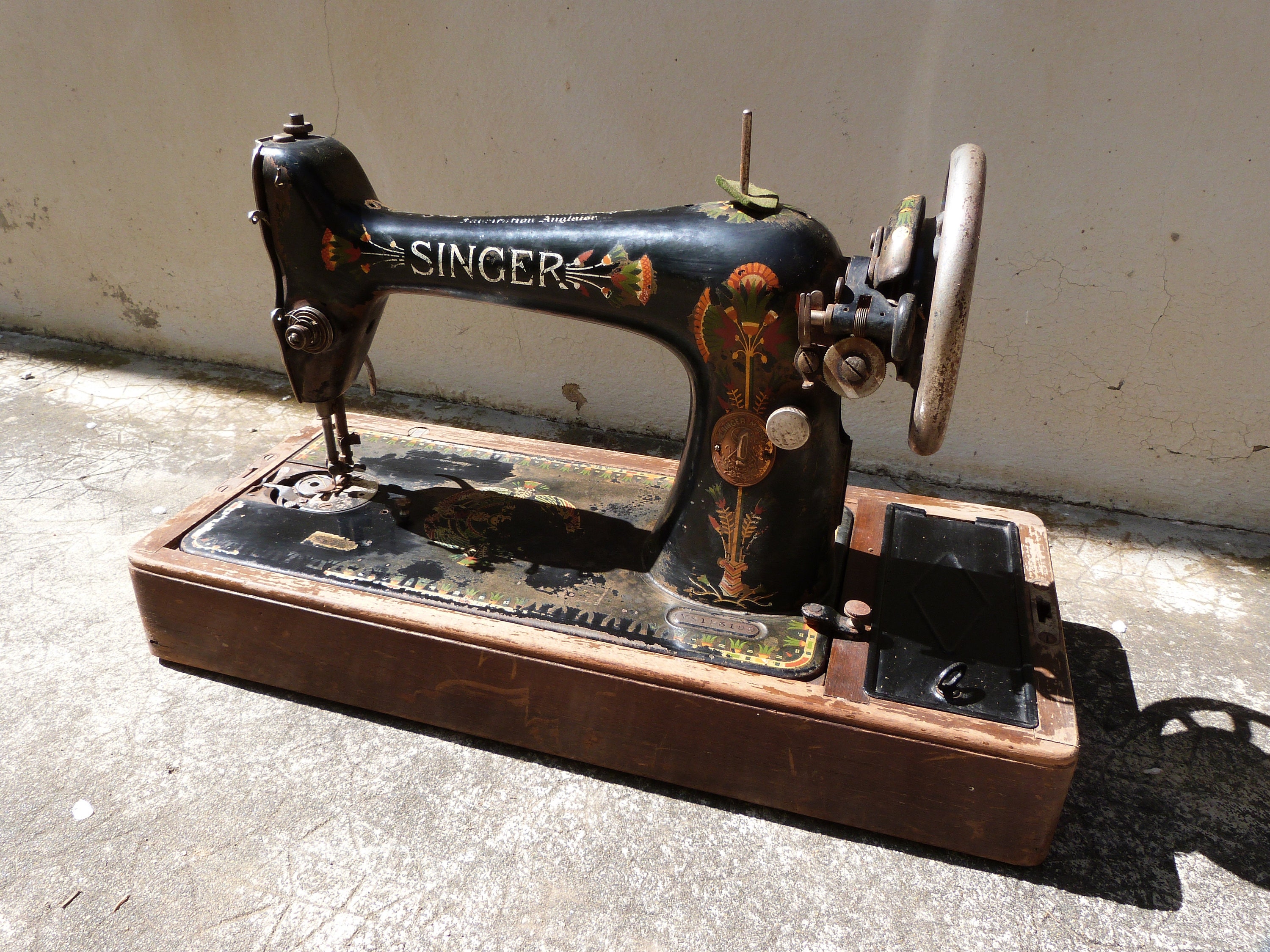 Singer Portable Sewing Machine Manual 66K Model 1921 Lotus