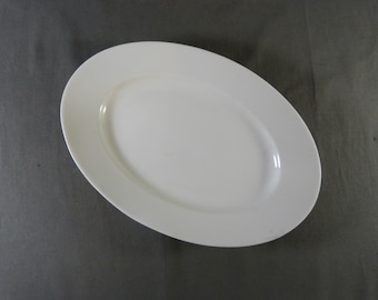 French Oval dish in fine white cream earthenware Creil ? 19th century