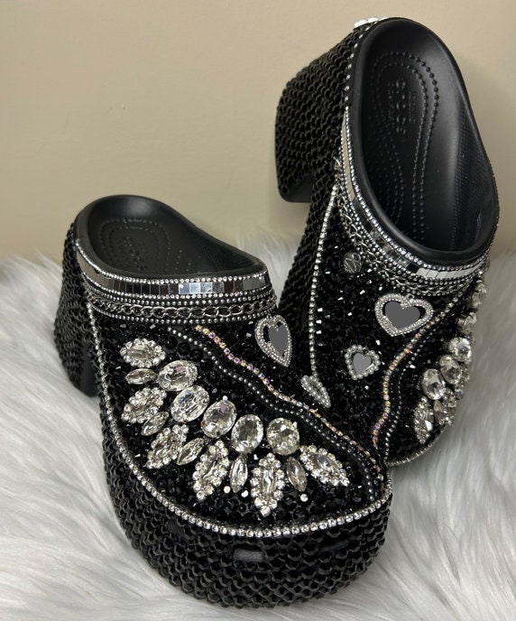 Gucci theme croc  Bedazzled shoes diy, Diy clothes and shoes