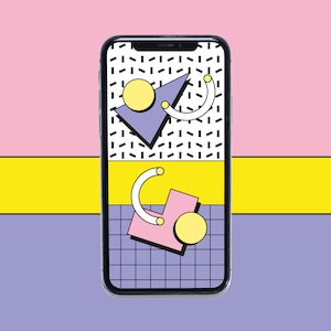 Op de afbeelding: Een zwarte smartphone met een geometrisch patroon behang. Het behang heeft een kleurenschema in paars, roze en geel met cirkels, vierkanten en lijnen.